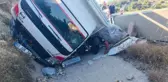 Tokat haberi: NİKSAR'DA HAFİF TİCARİ ARAÇ İLE KAMYONET ÇARPIŞTI: 5 YARALI