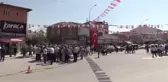 İYİ Parti Genel Başkanı Meral Akşener, esnaf ziyaretlerinde bulundu