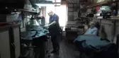 40 yıllık ayakkabı ustası teknolojiye direniyor