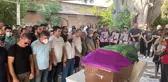 Son dakika haber! Boşanma aşamasındaki eşi tarafından öldürülen kadın son yolculuğuna uğurlandı