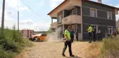 Taksi, evin balkonuna çarptı