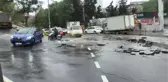 SARIYER'DE YOL ÇÖKTÜ, KAĞITHANE'DE TOPRAK KAYDI