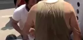 Son dakika haberi... Bursa'da kaza yapan motosiklet sürücüsünün yardımına çevredekiler koştu