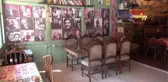 SANATSEVERLERE AÇTIĞI KAFE İÇİN İLLERİ GEZİP ESKİ EŞYA TOPLADI