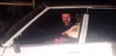Sivaslı vatandaş buzağısını arabaya bindirip tur attırdı! Nedeni olaydan daha ilginç