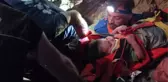 Son dakika haberleri... SU KUYUSUNA DÜŞEN AYBARS'I İTFAİYE KURTARDI