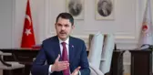 Çevre, Şehircilik ve İklim Değişikliği Bakanı Kurum'dan flamingolarla ilgili paylaşım