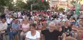 Gaziosmanpaşa Belediyesi tarafından vatandaşlara aşure dağıtıldı