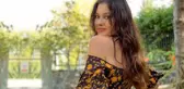Tatilden dönen Nurgül Yeşilçay, art arda mayo ve bikinili pozlarını paylaştı