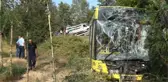 BELEDİYE OTOBÜSÜ, ARIZALANAN KAMYONETE ÇARPTI; 2'Sİ AĞIR, 21 YARALI