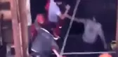 TERSANE KAZASINDA ÖLEN İŞÇİNİN CESEDİNİN BAŞINDA KAVGA