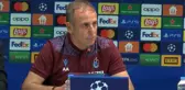 Abdullah Avcı ve futbolcu Abdülkadir Ömür, basın toplantısı düzenledi (3)