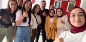 Aynı sınıfta okuyan 7 kız öğrencinin YKS başarısı