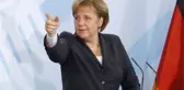Eski Almanya Başbakanı Merkel, sığınmacıları kabul ettiği için UNESCO Barış Ödülü'ne layık görüldü