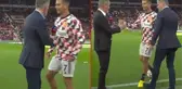 Isınmayı bırakıp kenara gelen Cristiano Ronaldo'dan canlı yayında olay hareket! Efsane futbolcuyu küçük düşürdü