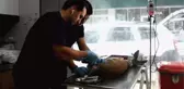 Son dakika haberi | Hayvanların saldırısına uğrayan karaca yavrusu koruma altına alındı