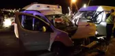 Son dakika 3. sayfa: Düzensiz göçmenleri taşıyan minibüs kamyonete çarptı: 1 ölü, 13 yaralı
