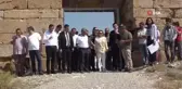 Bakan Yardımcısı Özkan Yavuz kaya mezarlarını gezdi