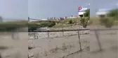 Ardahan 3. sayfa: Esenyurt'ta göle dönen yoldan aracını böyle kurtardı