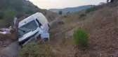 Son dakika haber! BİLECİK'TE MİNİBÜS, SULAMA KANALINA DEVRİLDİ 2'Sİ AĞIR 7 YARALI