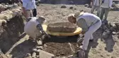 ÇAYÖNÜ TEPESİ'NDE 3 SANDIK MEZAR DAHA BULUNDU