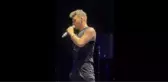Son dakika haberi | EMRE KAYA KONSER BİTİMİNDE DÜŞTÜ, HASTANEYE KALDIRILDI