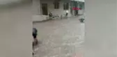 İSTANBUL-BAĞCILAR'DA SU BASKINI OLMASIN DİYE MAHALLELİ SEFERBER OLDU