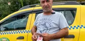 Kirasını ödeyemeyen taksiciden insanlık örneği: ATM'de bulduğu parayı karakola teslim etti