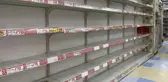 Japonya'da tayfun alarmı! Halk panikle market raflarını tamamen boşalttı