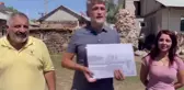 Muş haber: Muş'a Giden Garo Paylan, Tarihi Manastırın Ahır Olarak Kullanılmasına Tepki Gösterdi: 