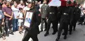 DÜŞEN YELKEN KANATTA ÖLEN HAVA ASTSUBAY KIDEMLİ BAŞÇAVUŞ ÇOBAN, İZMİR'DE TOPRAĞA VERİLDİ