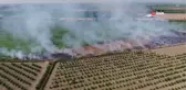 Bilinçsiz çiftçinin yaktığı anız, havadan böyle görüntülendi