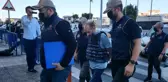 Son dakika haberi! Türkiye'de yakalanan DEAŞ'ın sözde üst düzey yöneticisi adliyeye sevk edildi