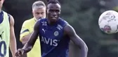 Son Dakika: Fenerbahçe, 3 yıldız futbolcuya lisans çıkarmadı! Aralarında yeni transfer Bruma da var
