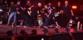 Tarkan, yüzbinlerce İzmirliyi coşturdu