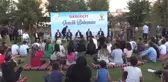 Bakan Soylu, bağlama çalarak 