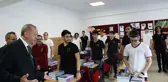 Cumhurbaşkanı Erdoğan, sınıfta kaç öğrenci olduğunu sordu; 25 cevabını alınca kendi dönemini hatırlattı