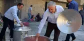 Hakkarili kadınlar salça üretimine başladı