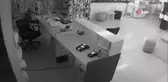 Son dakika haberi! 1 ay önce girdiği işyerinden 150 bin TL'lik telefon ve para çaldı... O anlar kamerada