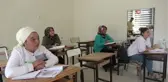 72 yaşındaki Ayşe ninenin okuma azmi herkese örnek oldu