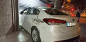 Otomobil iş yerine girdi