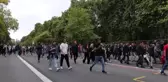 Hyde Park'ta cenaze töreni için dev ekranlar kuruldu