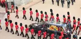 Kraliçe Elizabeth, ölümünden 11 gün sonra toprağa verildi