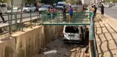Hafif ticari araç kanala uçtu: 2 yaralı