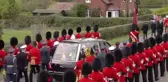 İngiltere Kraliçesi 2. Elizabeth'in cenazesi St. George Şapeli'nde defnedildi