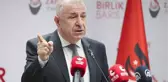Özdağ'ın yardımcısının Arap turistlere 