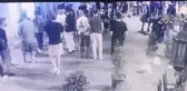 Taksim'de tartıştığı adamı onlarca insanın içinde bıçaklayarak öldürdü