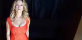 Sahnede dans ederken kırmızı iç çamaşırı açılan Canan Ergüder, tepkilere yanıt verdi