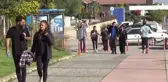 Kapıların kapanmasına saniyeler kala sınava yetiştiler
