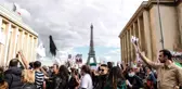 Paris'te Mahsa Amini'nin ölümü protesto edildi
